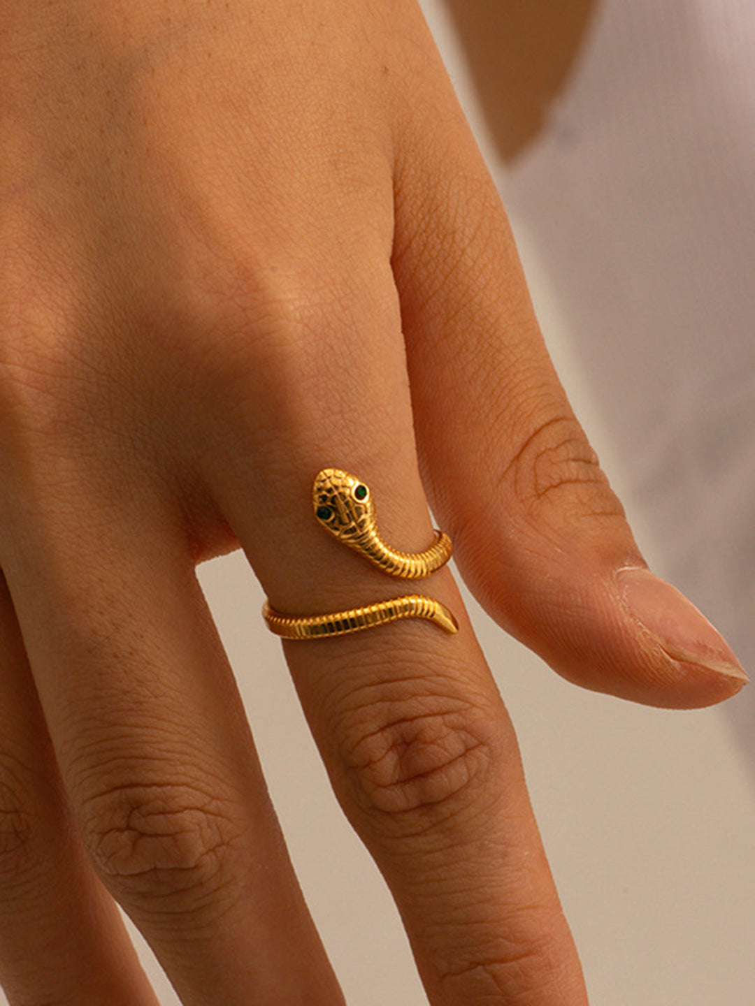 Gold-Toned Schlangenring