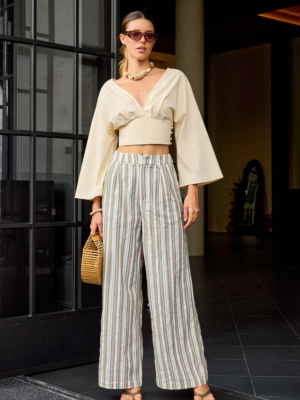 V-Ausschnitt Crop Top
