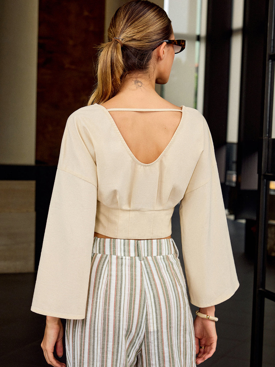 V-Ausschnitt Crop Top