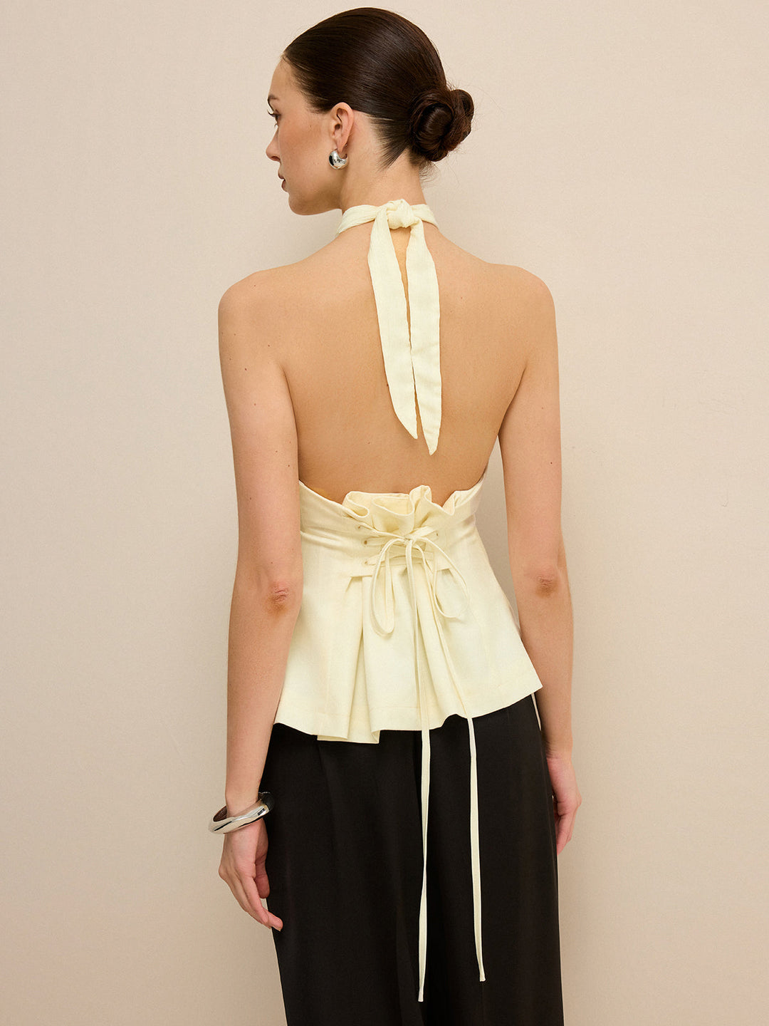 Cross-Over Halter-Top mit Rückenausschnitt