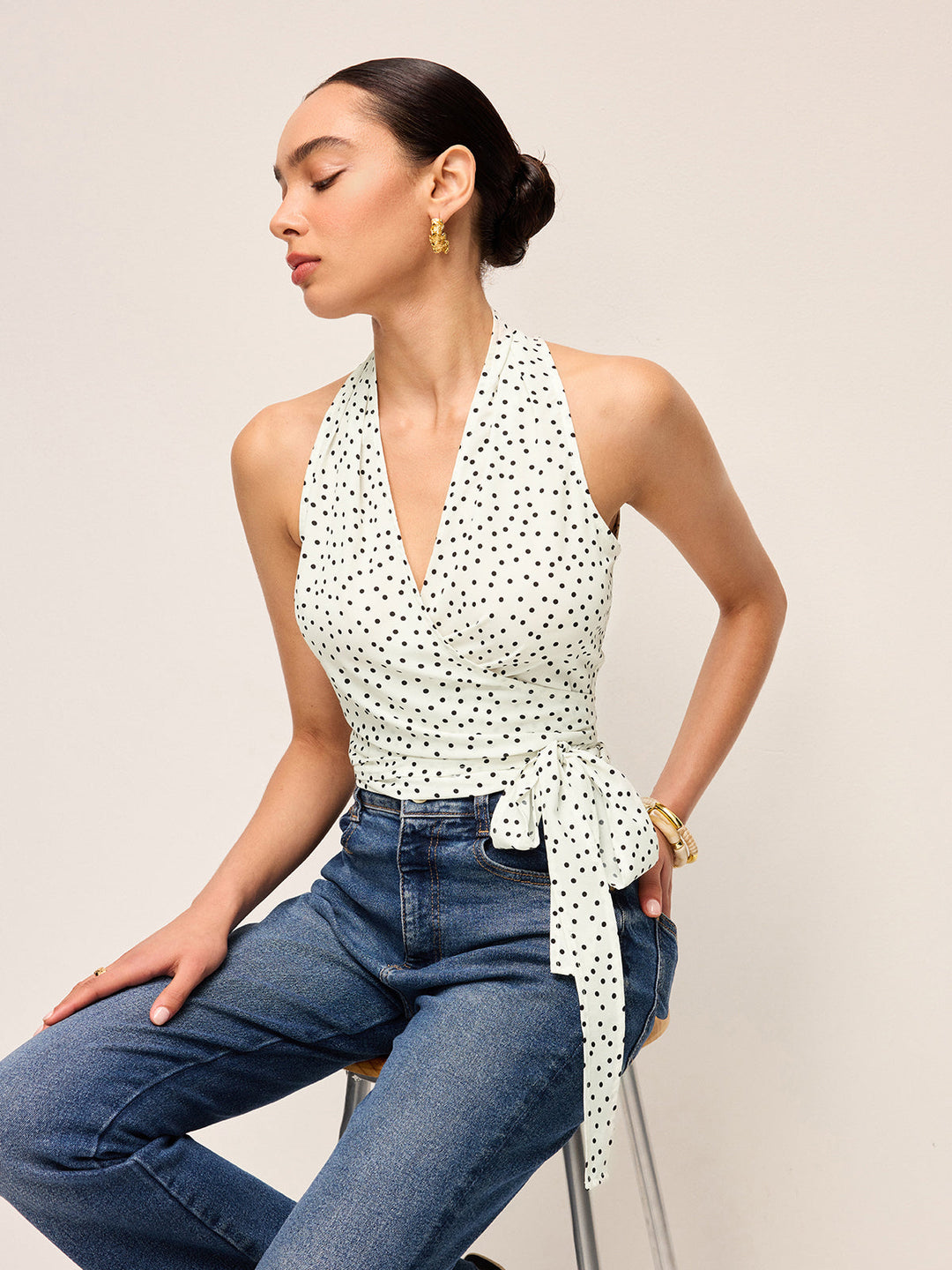Halbtransparente Wickel-Halfter-Oberteil mit Polka-Dot-Muster