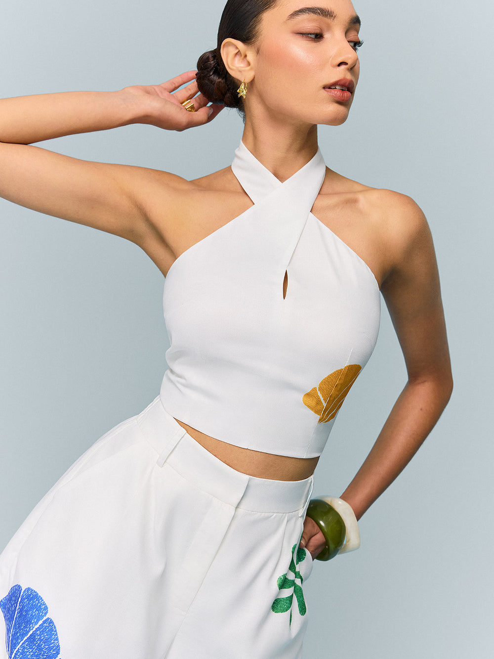 Neckholder-Crop-Top und bedruckte Shorts Set