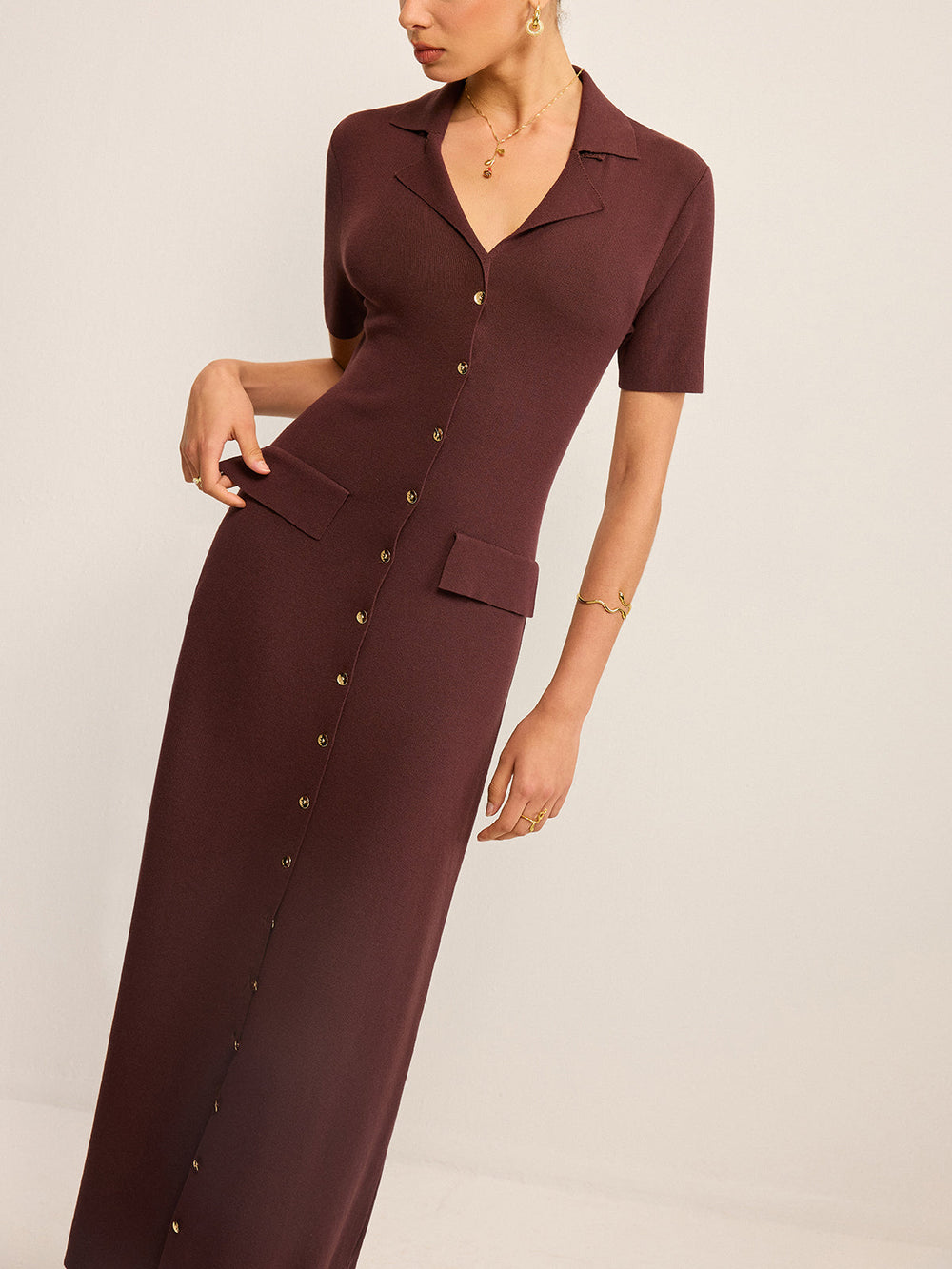 Maxikleid mit aufgesetzter Knopfleiste
