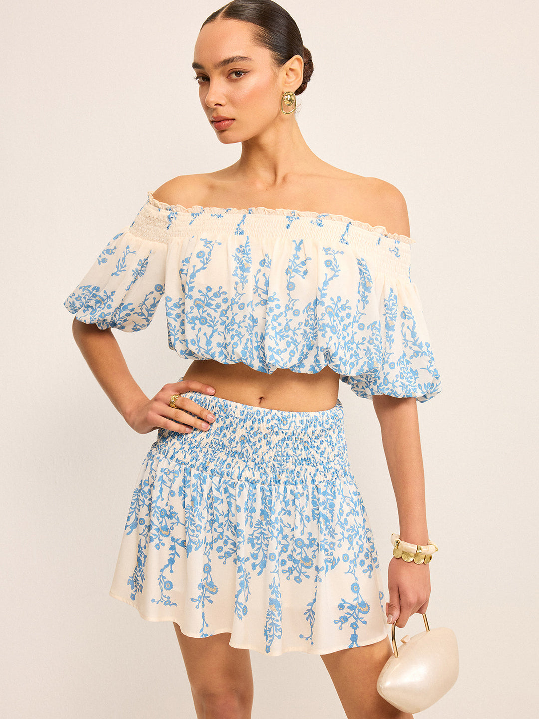Floral Off-Shoulder Crop Top und Cinching Rock Set