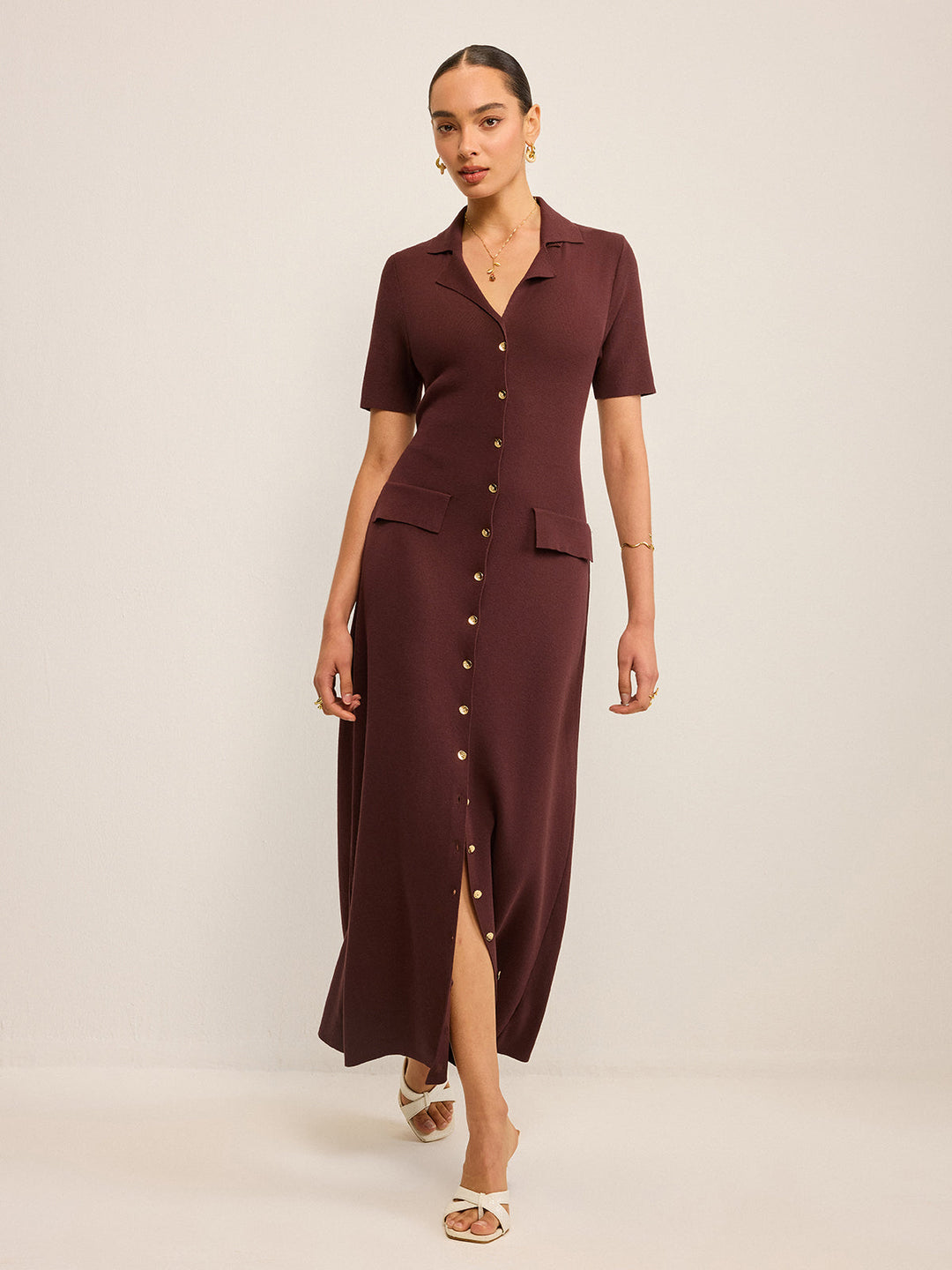 Maxikleid mit aufgesetzter Knopfleiste