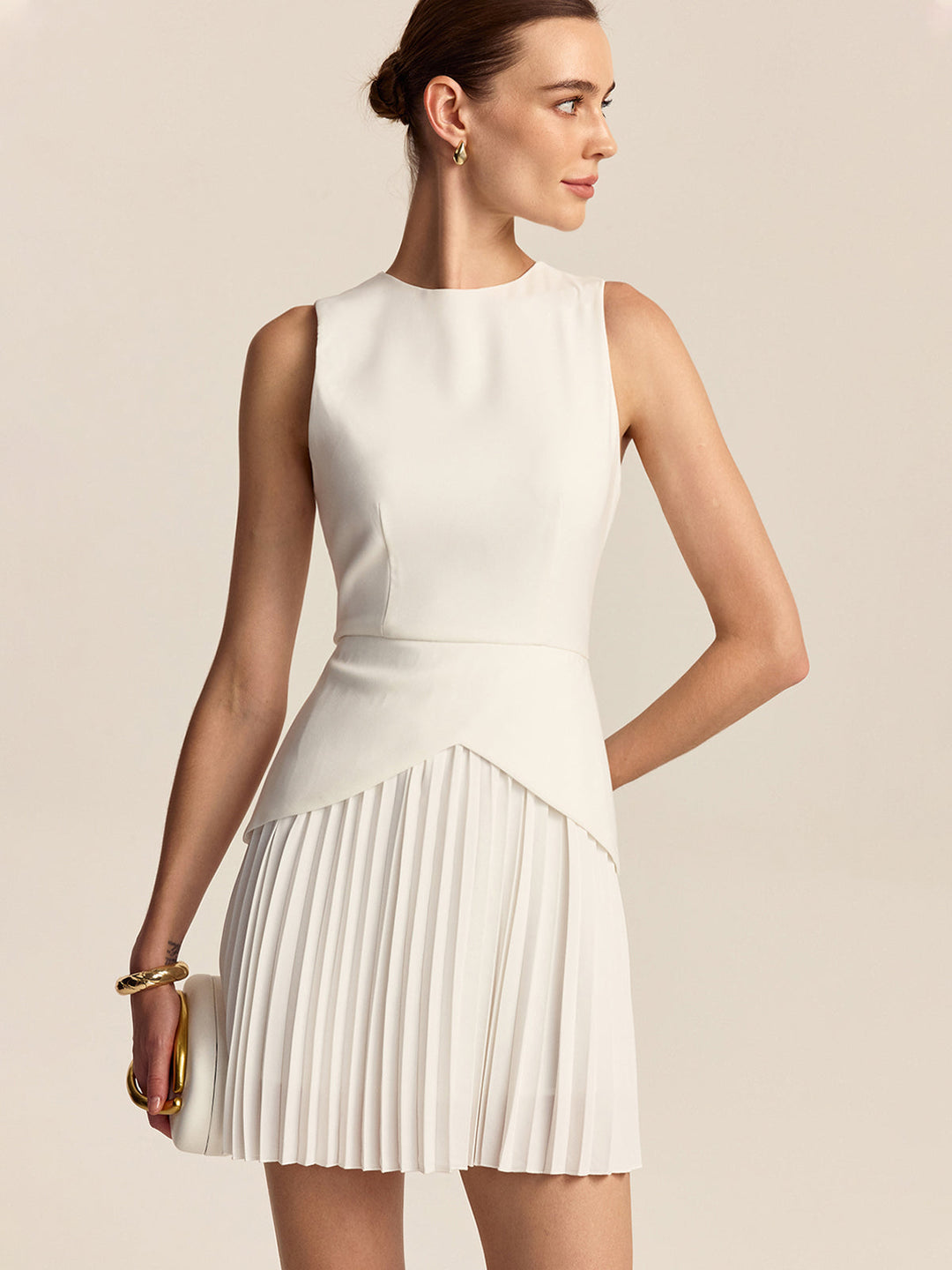 Kleid mit Faltenabschluss