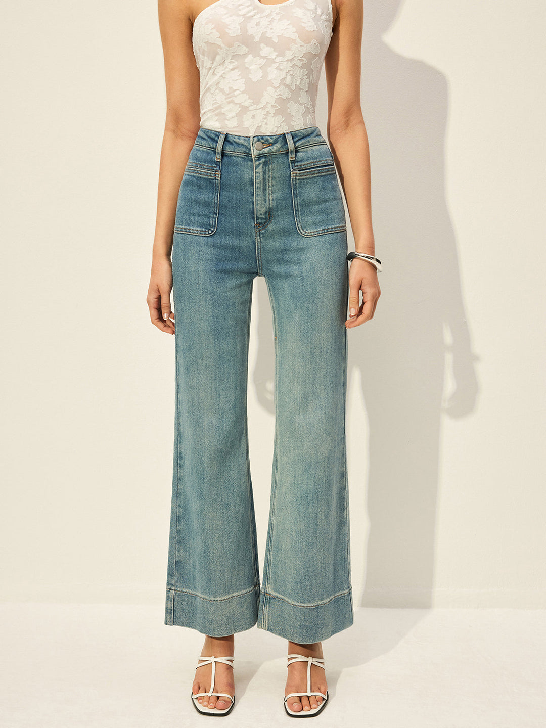 Mid-Waist-Jeans mit Taschen