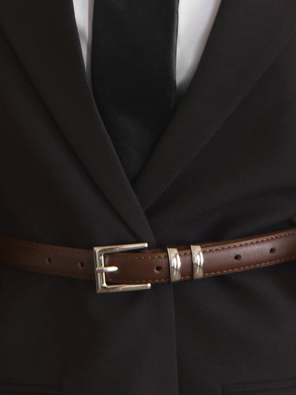 Schmaler Gürtel aus Vintage-Leder mit Schnalle