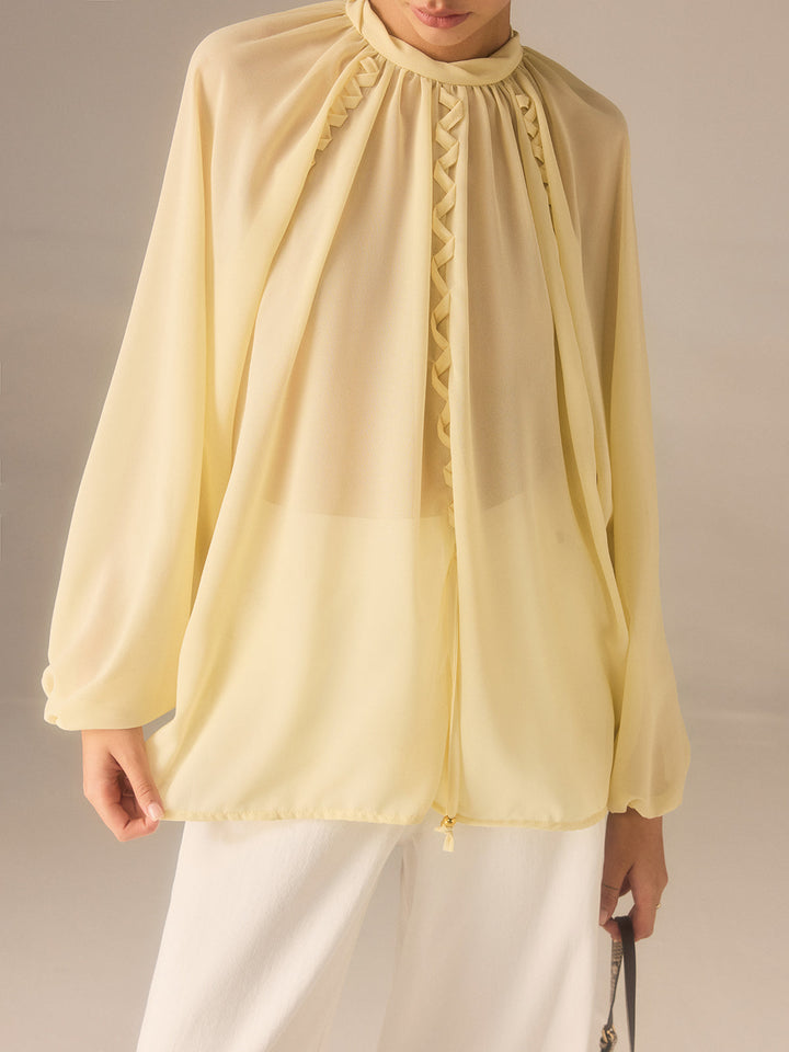 Halbtransparente Chiffon-Bluse mit Stehkragen und geflochtenen Details