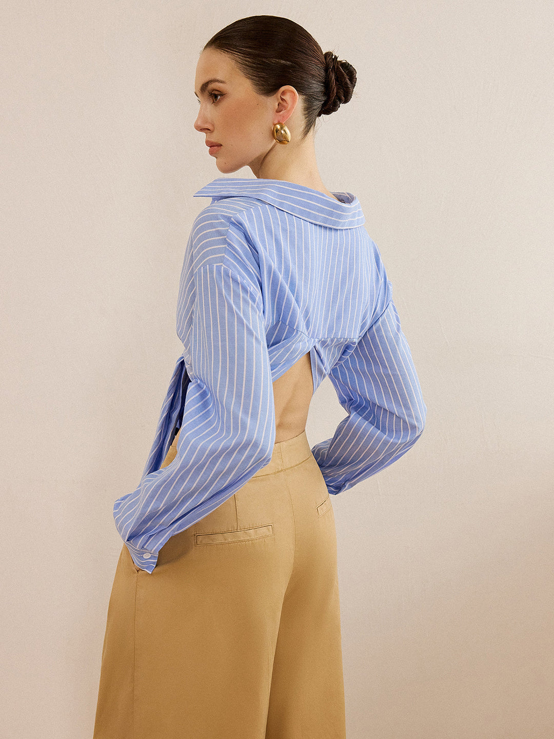 Oversized Gestreiftes Geknotetes Hemd