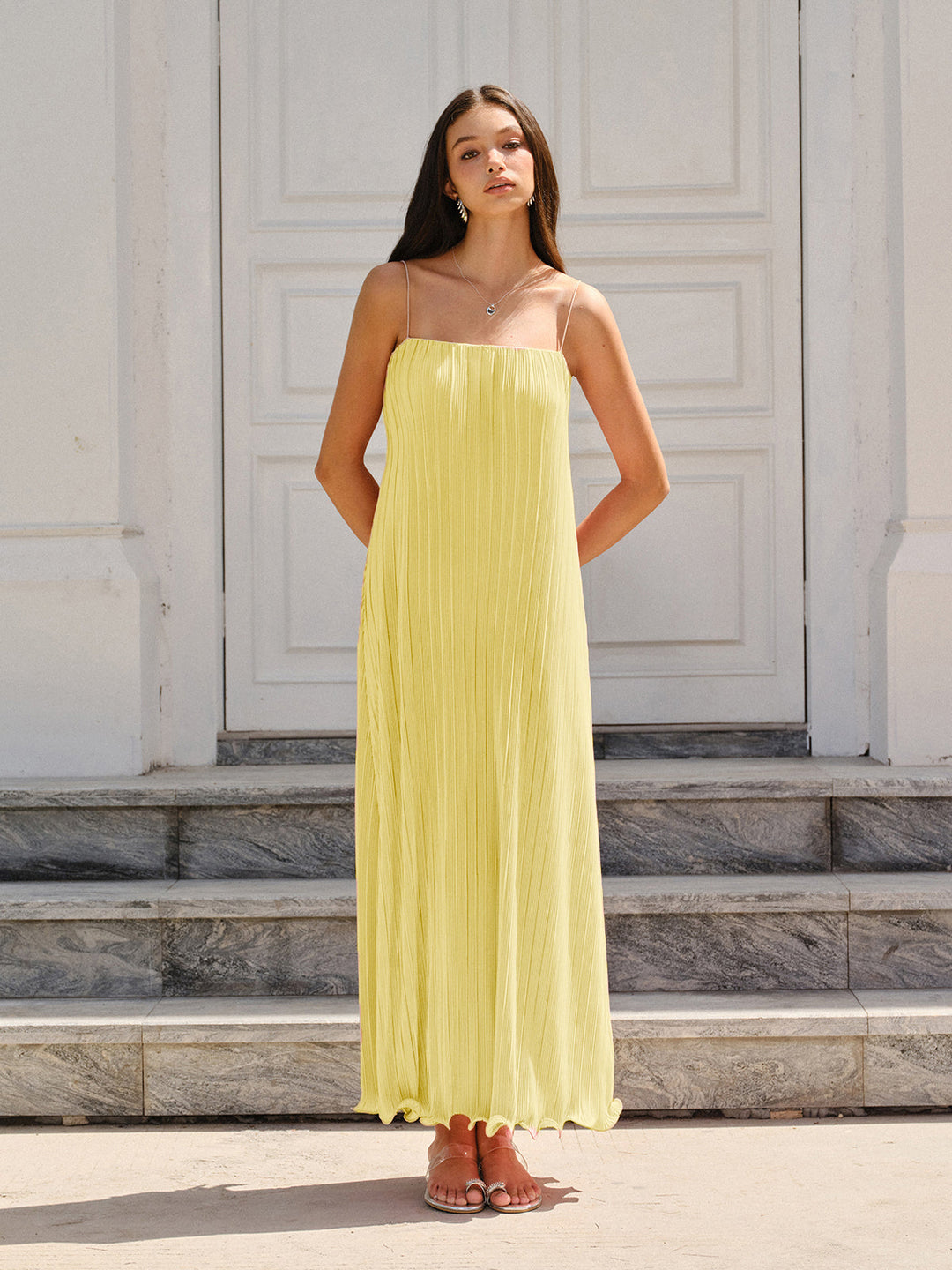 Spaghettiträger-Kleid mit vertikalen Falten, Maxikleid
