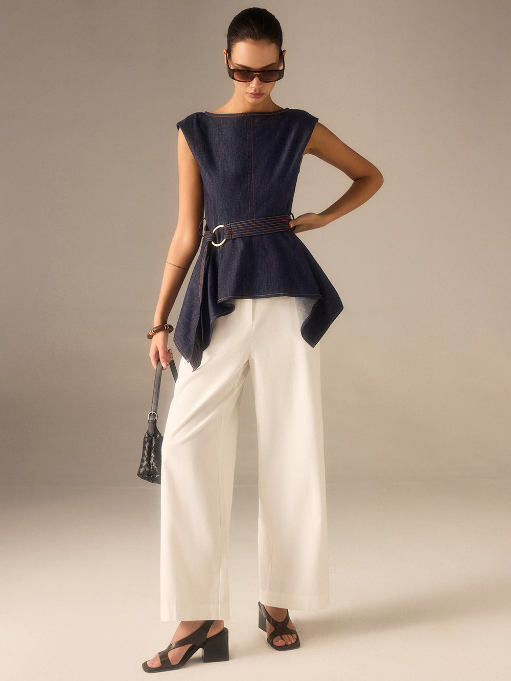 Denim Peplum Gürtel-Top mit asymmetrischem Saum