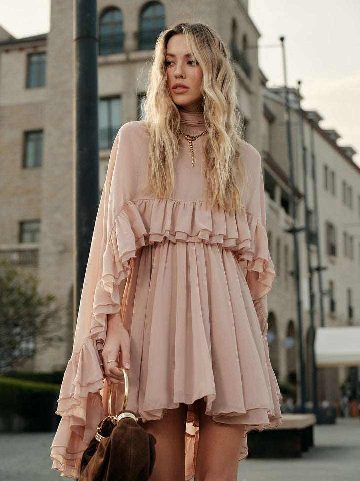 Halbdurchsichtiges Chiffon-Rüschenkleid mit Außencape