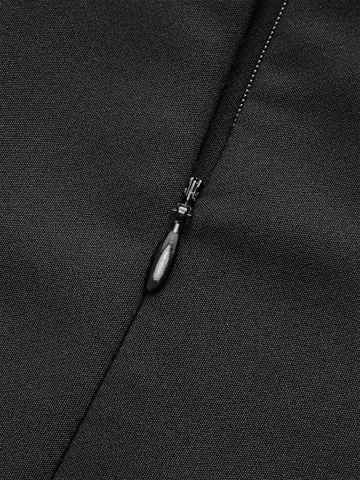 Kleid mit Metallknöpfen
