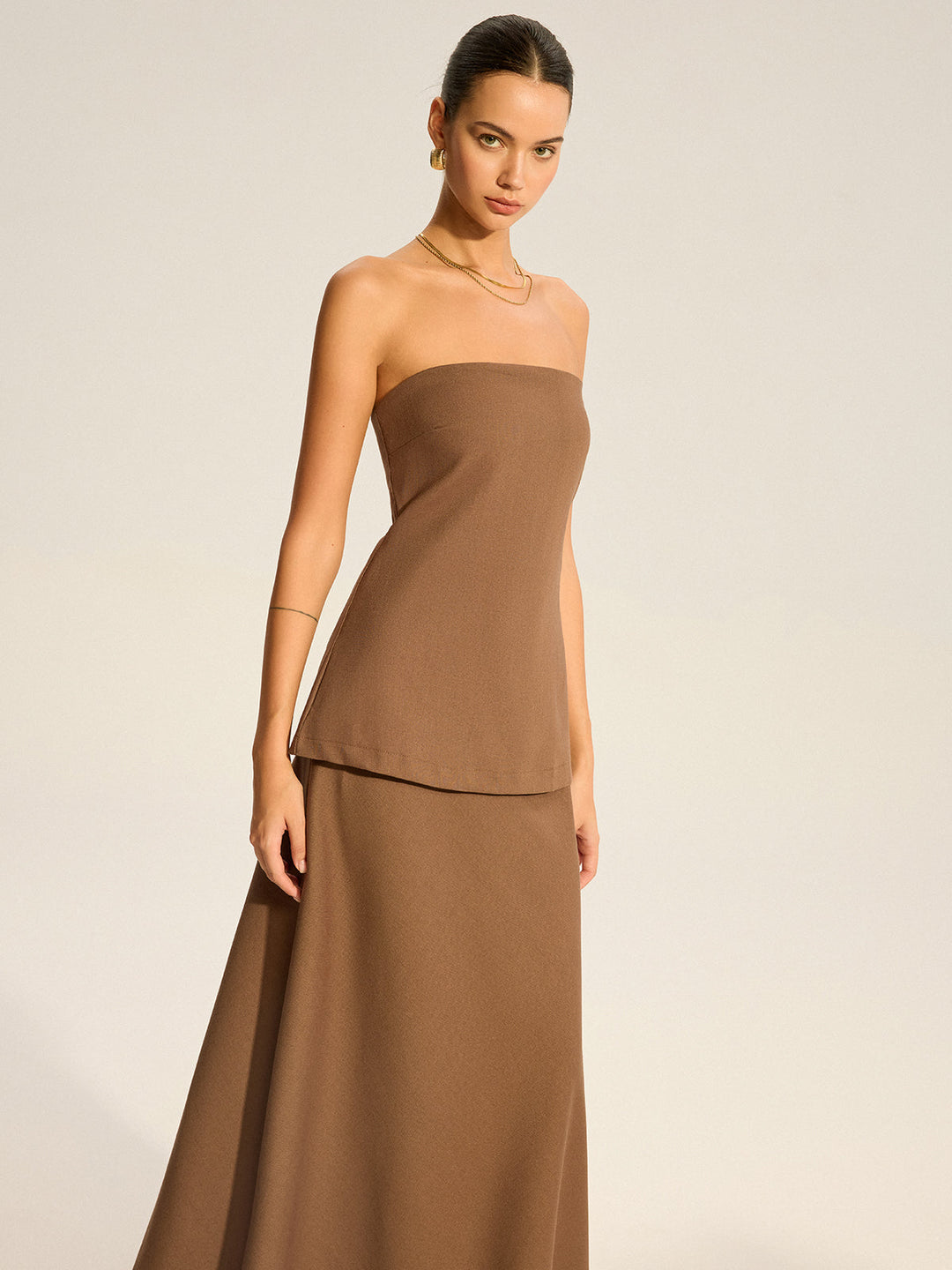 Trägerloses Maxikleid mit Lagenlook