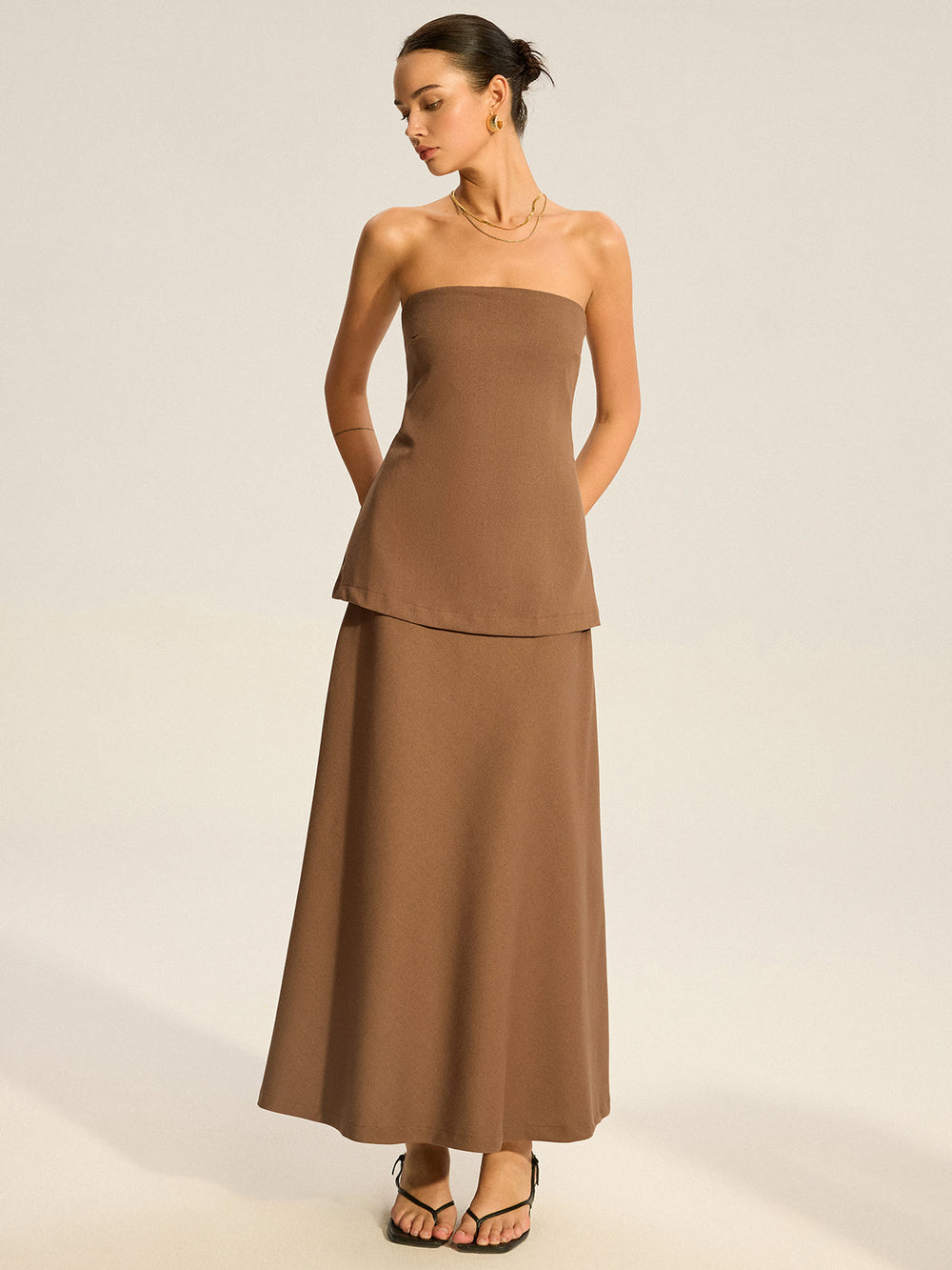 Trägerloses Maxikleid mit Lagenlook