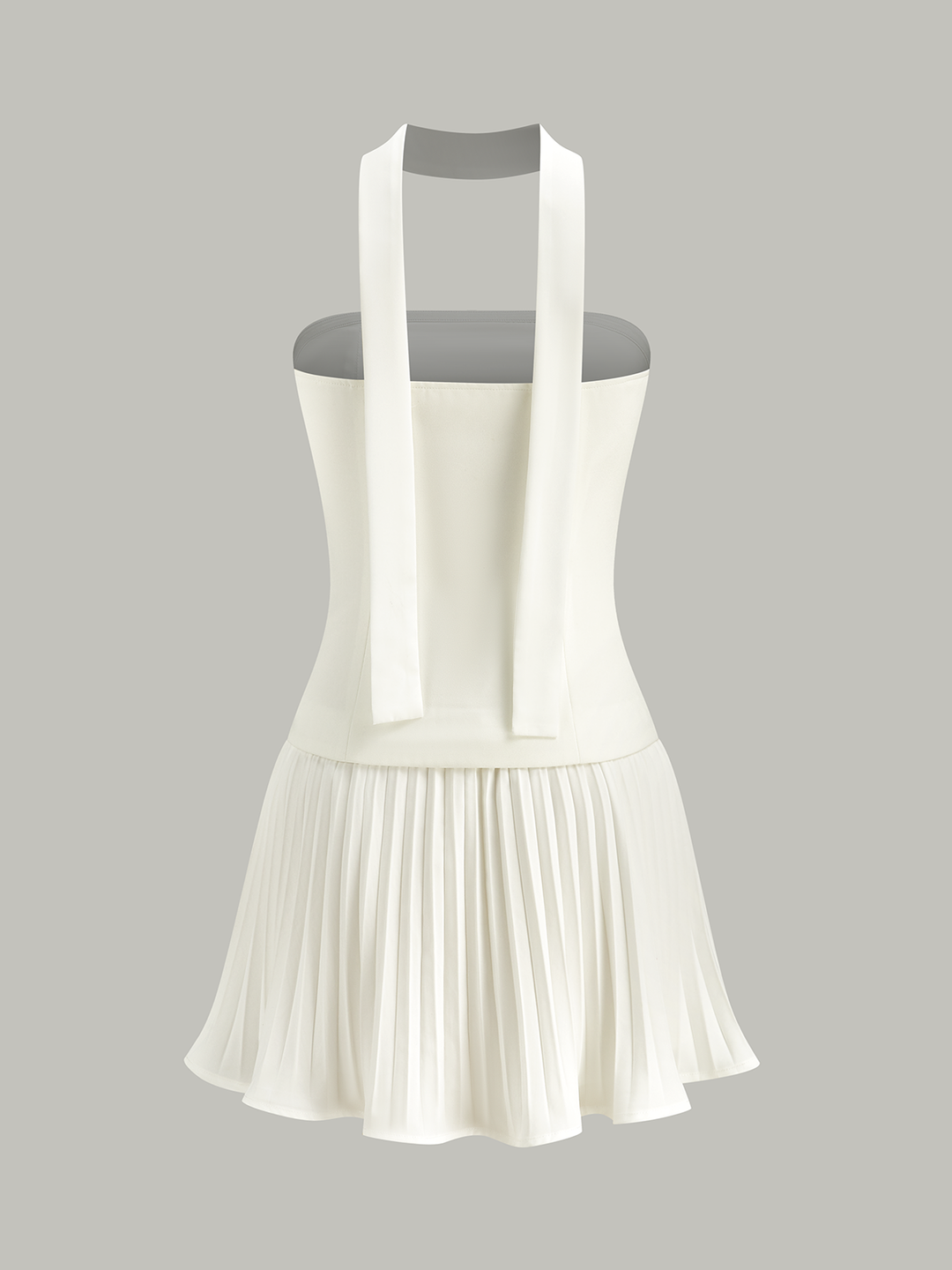 Neckholder-Kleid mit Falten und schulterfreien Trägern