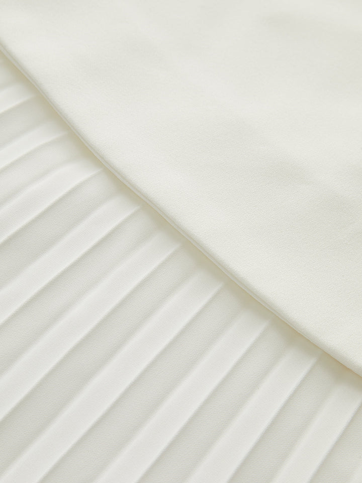 Neckholder-Kleid mit Falten und schulterfreien Trägern