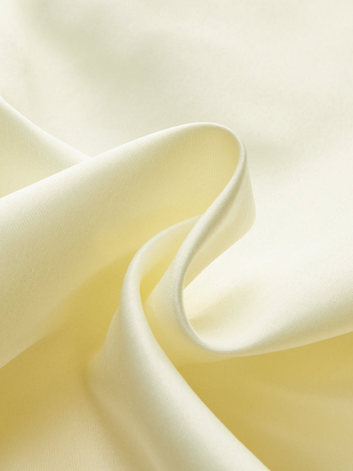 Asymmetrische Ballonbluse mit Knöpfen