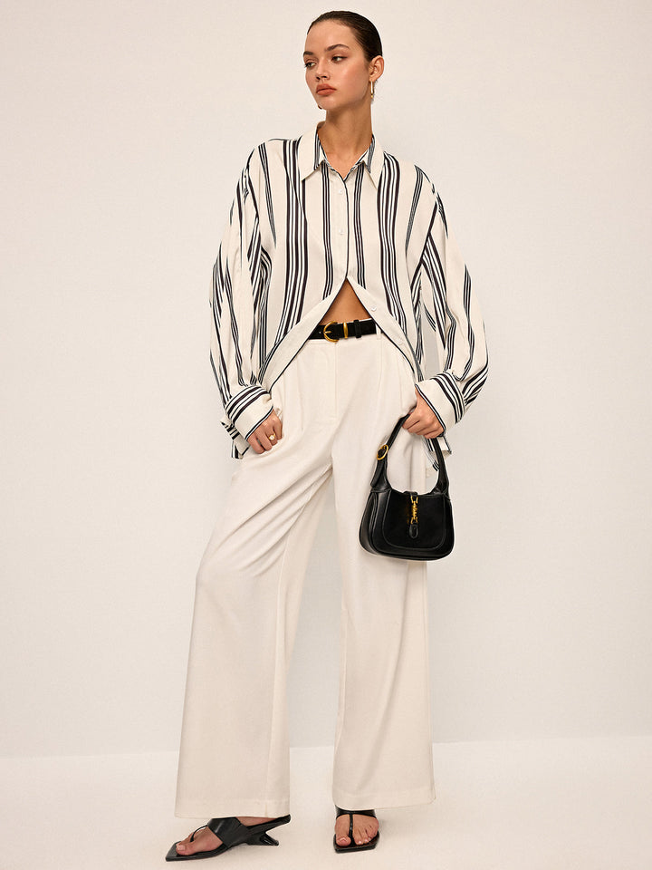 Oversized Satin Gestreiftes Hemd mit Cut-Out-Rückendetail