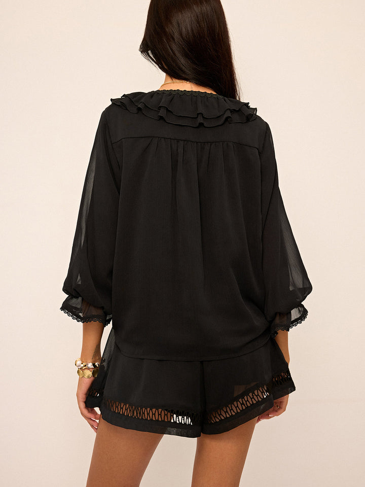 Raffiniertes Chiffon-Oberteil mit Knöpfen und Shorts-Set