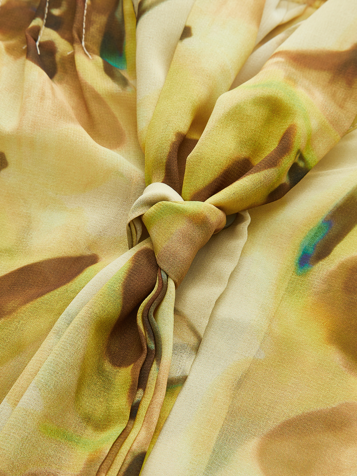 Plissiertes Hemd mit Blumenprint und Bindung vorne