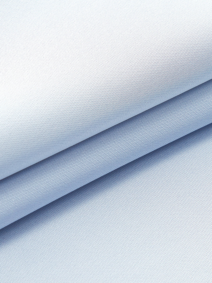 Gestreiftes Kleid mit Rückenausschnitt und Spitzendetail