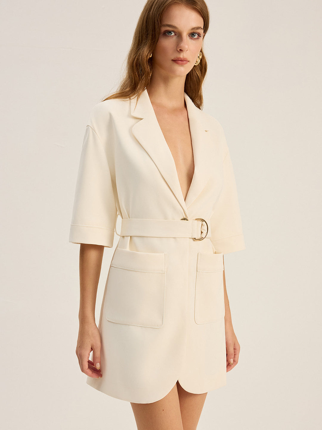 Gürtel-Blazer-Kleid mit Taschen
